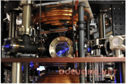 Công nghệ lượng tử dựa trên nguyên tử và photon: Tổng quan các nền tảng và yêu cầu kỹ thuật